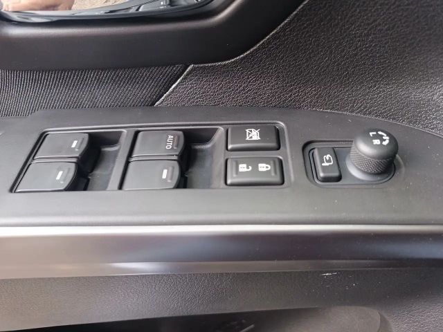 Suzuki S-Cross Hybrid