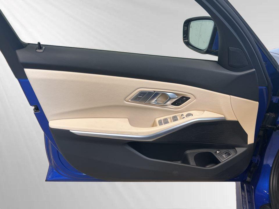 BMW 330 330e Touring