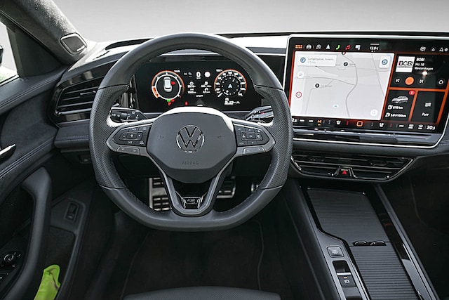 Volkswagen Passat DSG R-Line