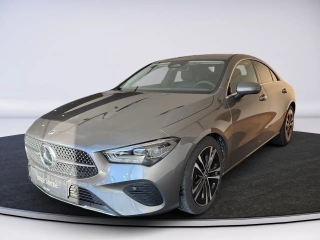 Mercedes-Benz CLA 180 CLA 180 d Coupé