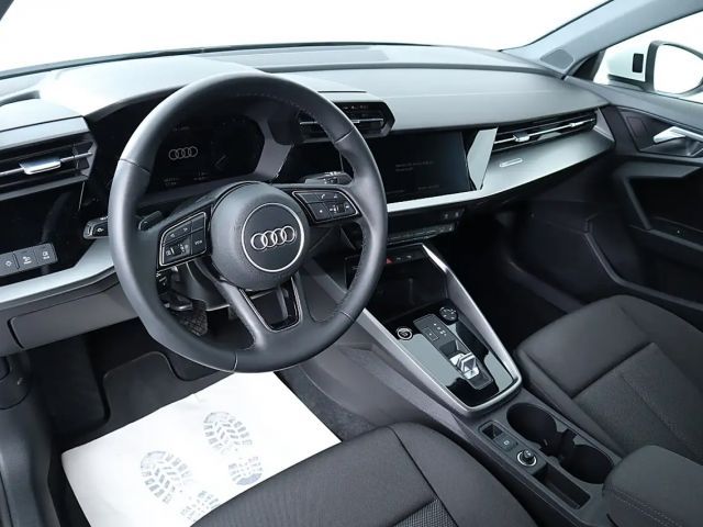 Audi A3 40 TFSI Hybride Sedan