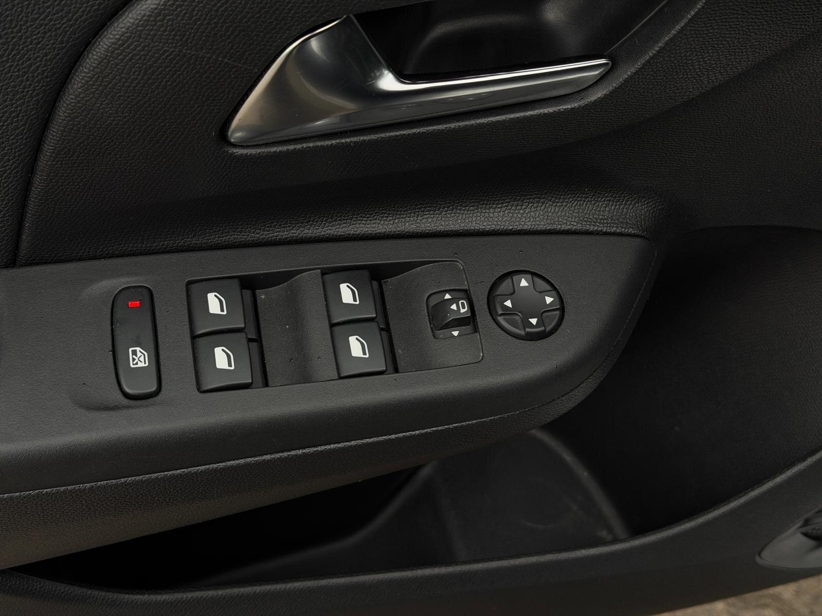 Opel Corsa 1.2 Turbo GS-Line Grand Sport Turbo