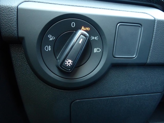 Volkswagen T-Cross T-CROSS 1.5  R-L  B 110 TSID7F