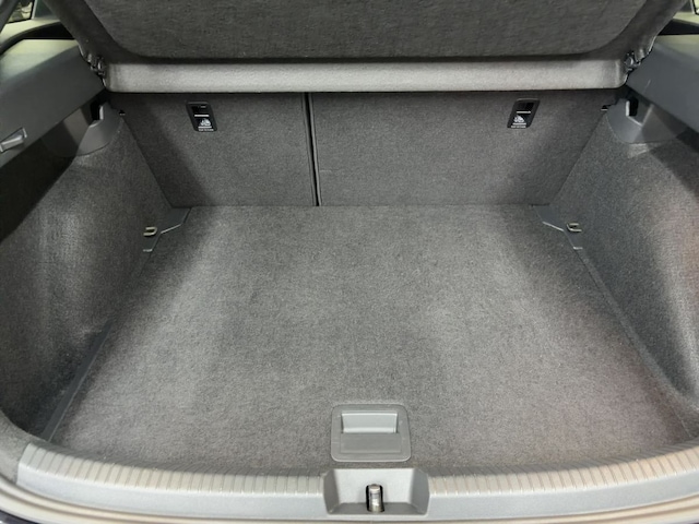 Volkswagen Taigo 1.0 TSI DSG R-Line