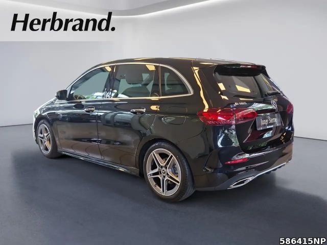Mercedes-Benz B 180 AMG Line