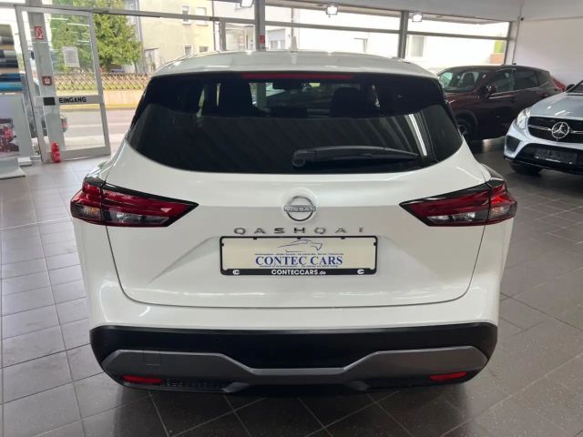Nissan Qashqai 1.3 Connecta LED+KEYLESS+360°+ACC+VC uvm
