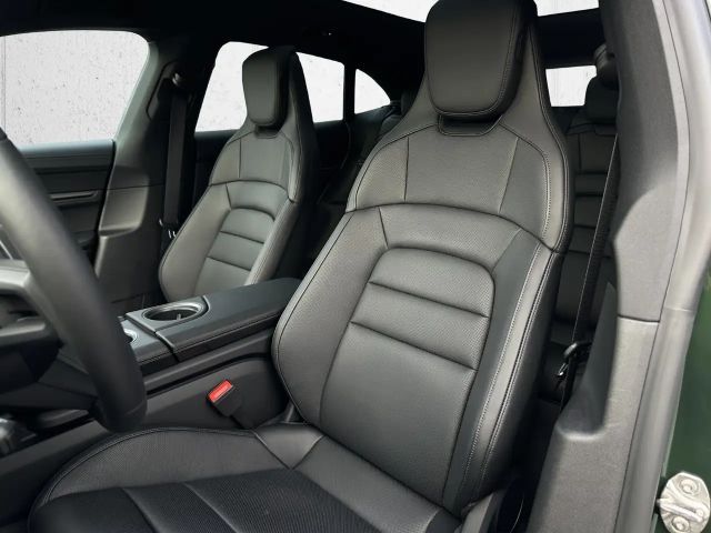 Porsche Taycan 4 Cross Turismo