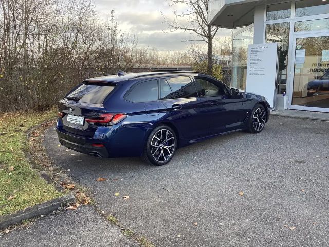 BMW 540 540d M-Sport Touring xDrive