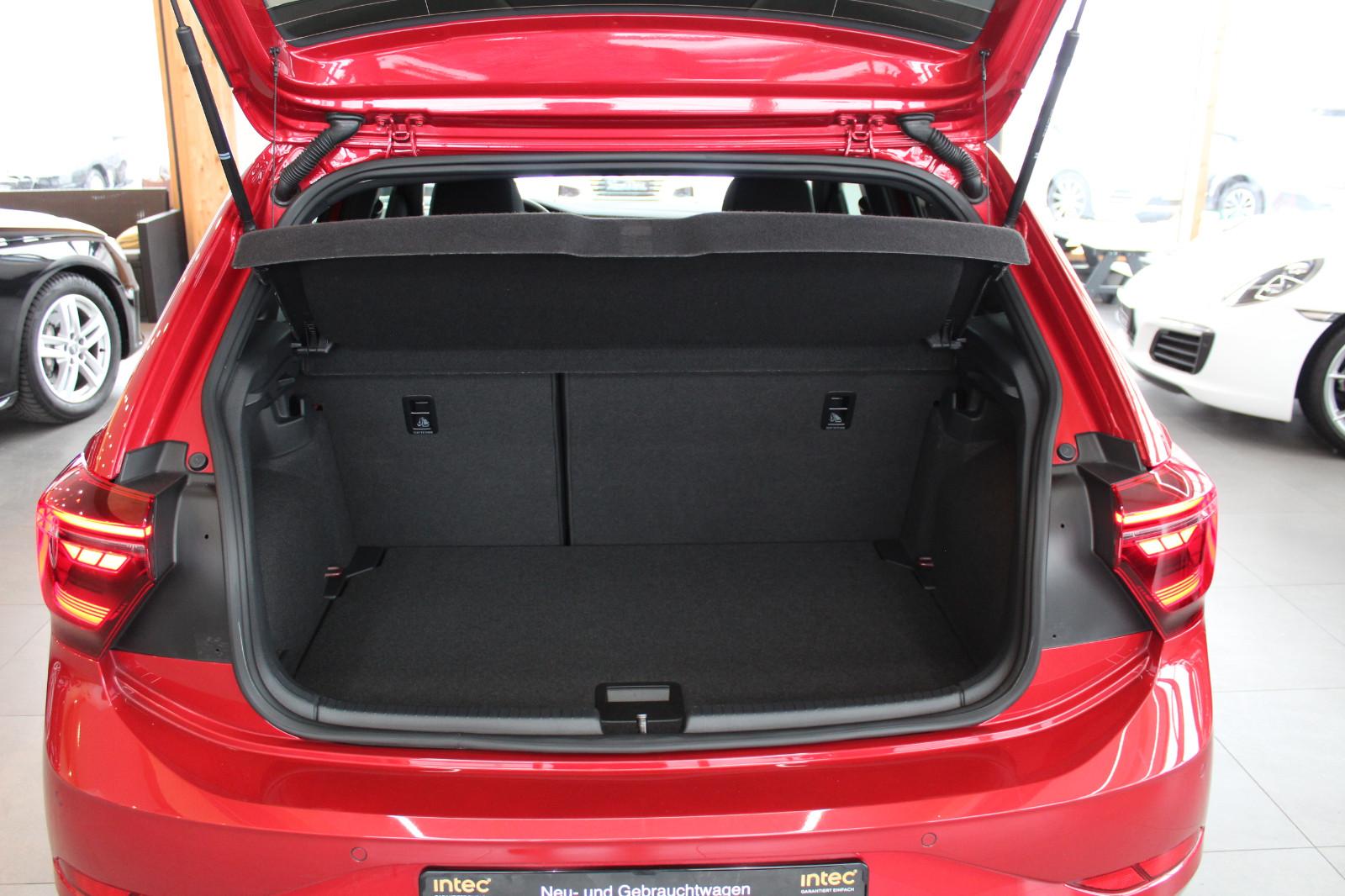 Volkswagen Polo 1.0 TSI DSG R-Line