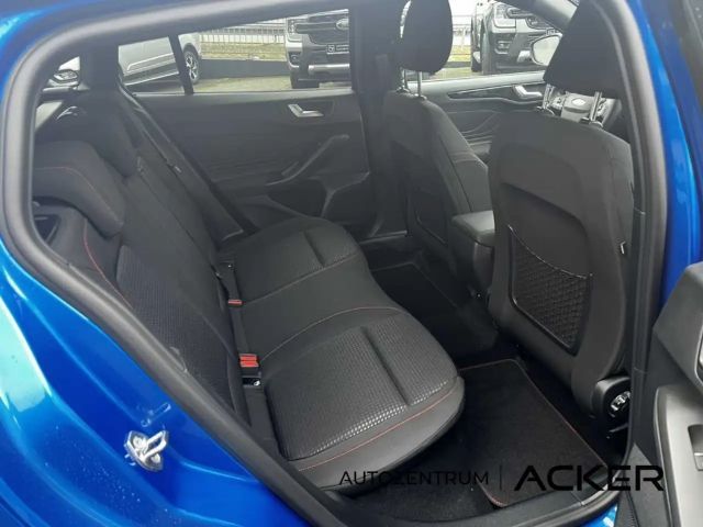 Ford Focus EcoBoost ST Line