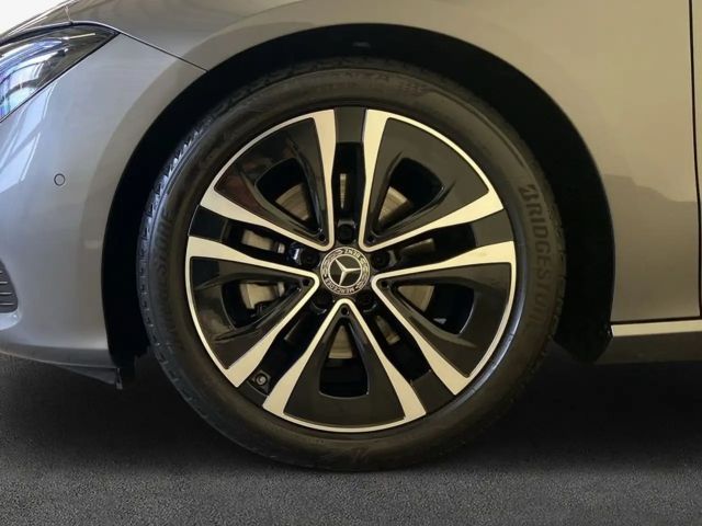 Mercedes-Benz CLA 200 CLA