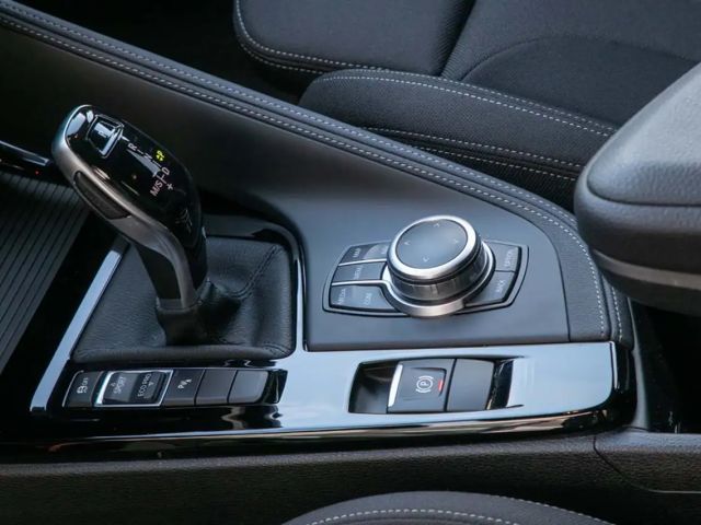 BMW X2 Advantage pakket sDrive18i