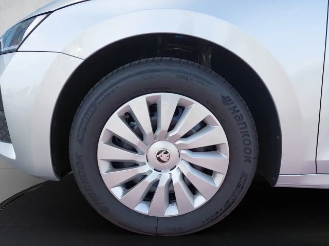 Skoda Octavia Essence TSI mHEV DSG