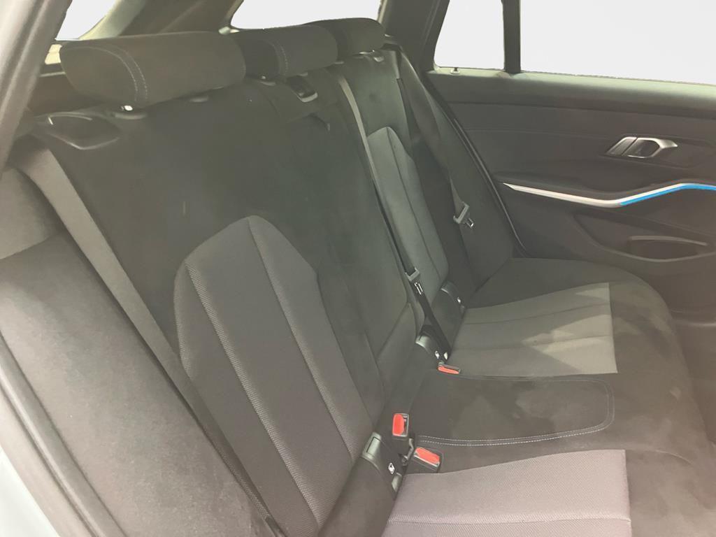 BMW 320 320d Touring xDrive