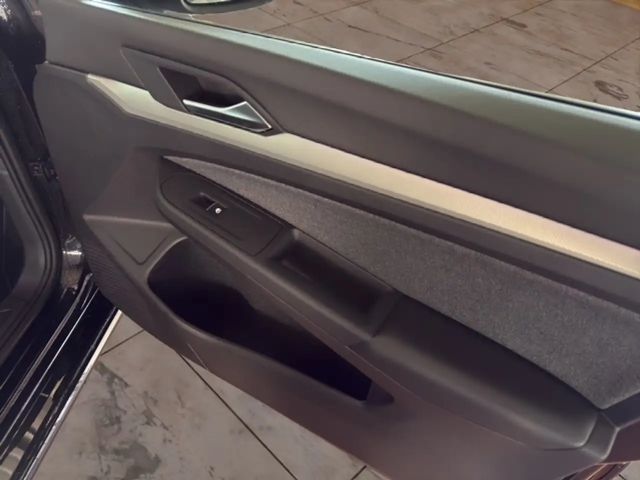 Volkswagen Golf 1.5 TSI Golf VIII Move