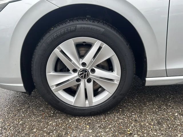 Volkswagen Golf DSG Life Variant