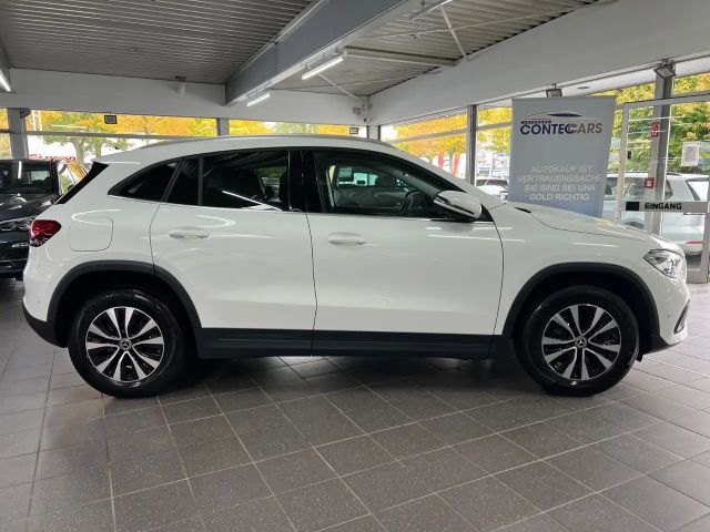 Mercedes-Benz GLA 250 Style