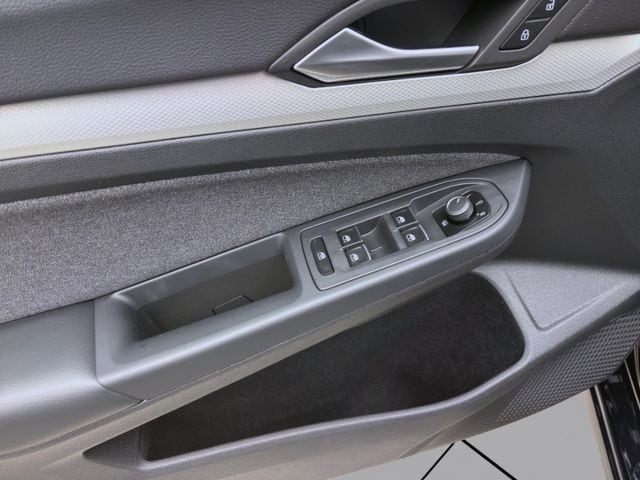 Volkswagen Golf 1.5 eTSI DSG Move