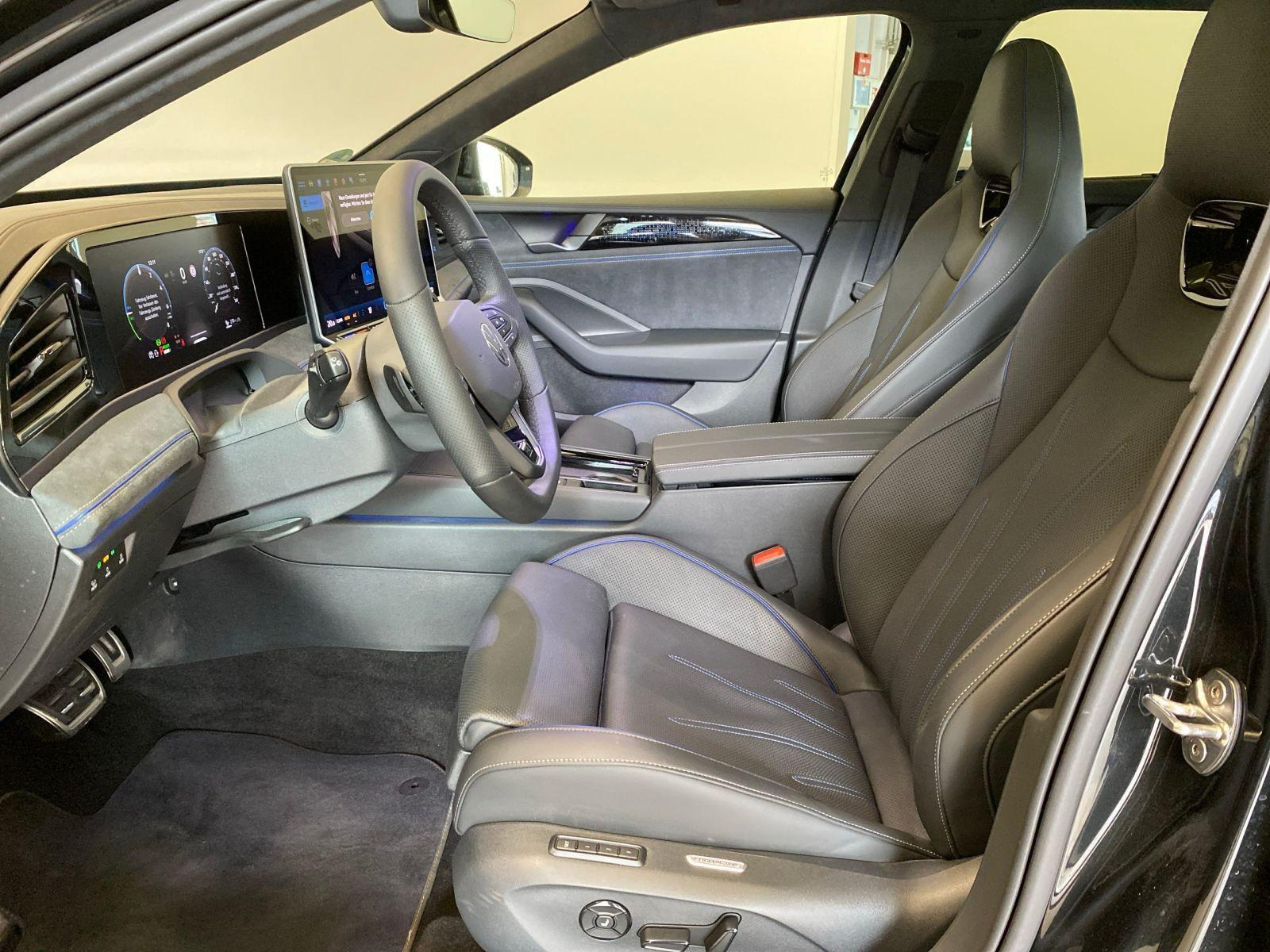 Volkswagen Passat R-Line Variant eHybrid