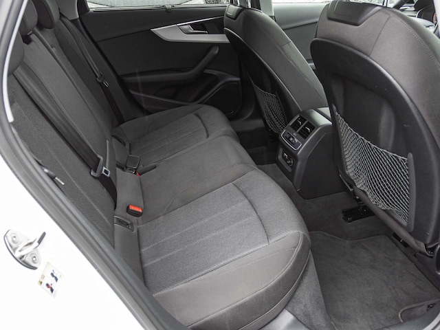 Audi A4 40 TDI Avant S-Tronic