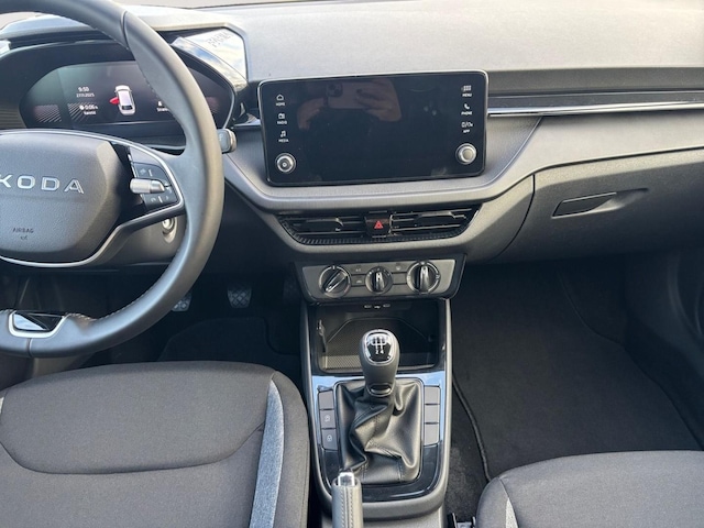 Skoda Fabia Fabia 1.0 MPI Essence+LED+USB+PDC