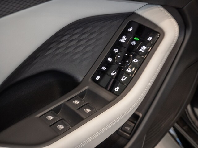 Audi A6 Avant Quattro S-Tronic