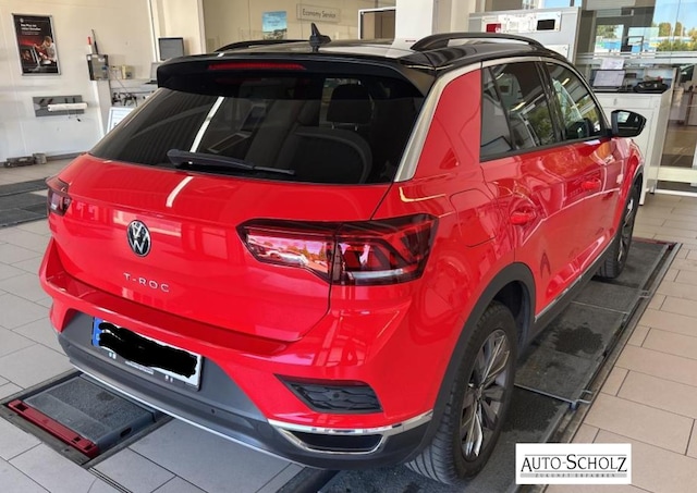 Volkswagen T-Roc 1.5 TSI DSG Sport