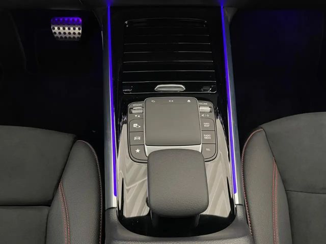 Mercedes-Benz GLA 200 S-Sitz KAM PDC SpurH Navi AUT Virtual