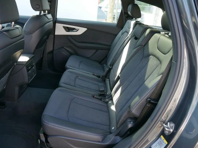 Audi Q7 50 TDI S-Line