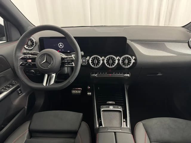 Mercedes-Benz GLA 200 4MATIC GLA 200 d