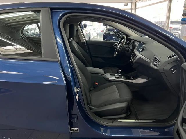 BMW 118 118d Advantage pakket Sedan