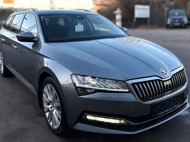 Skoda Superb 2.0 TDI 4x4 Combi Style Style