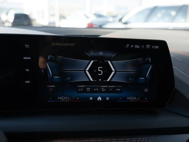 BMW 120 120i M-Sport Sedan