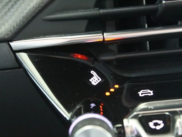 Peugeot 2008 Allure Pack EAT8 PureTech