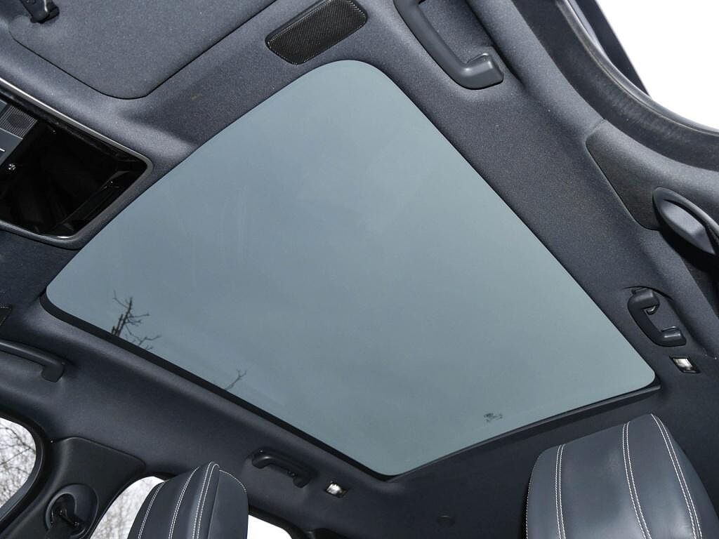 Land Rover Range Rover Velar Standard