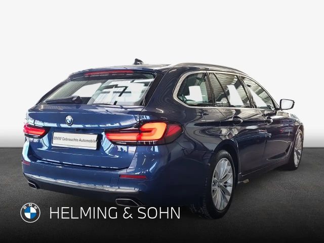 BMW 530 530d Luxury Line Touring xDrive