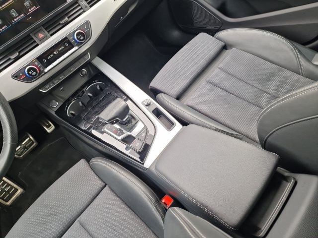 Audi A4 45 TFSI Avant Quattro S-Line S-Tronic