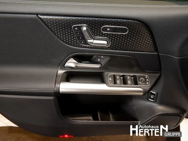 Mercedes-Benz B 200 Progressive Sedan