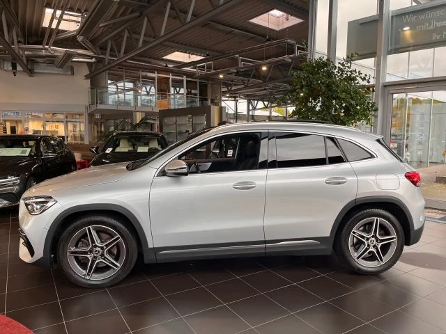 Mercedes-Benz GLA 250 4MATIC AMG Line