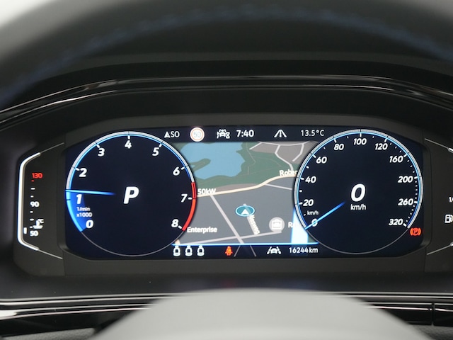 Volkswagen T-Roc T-Roc R  MATRIX AKRAPOVIC PANO AHK BEATS LEDER