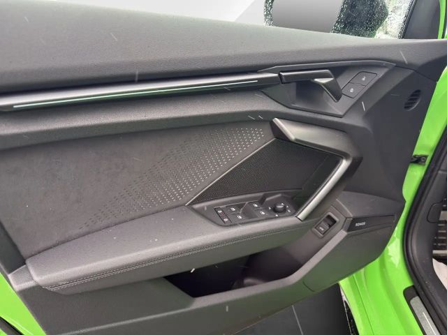 Audi RS3 Quattro S-Tronic Sedan