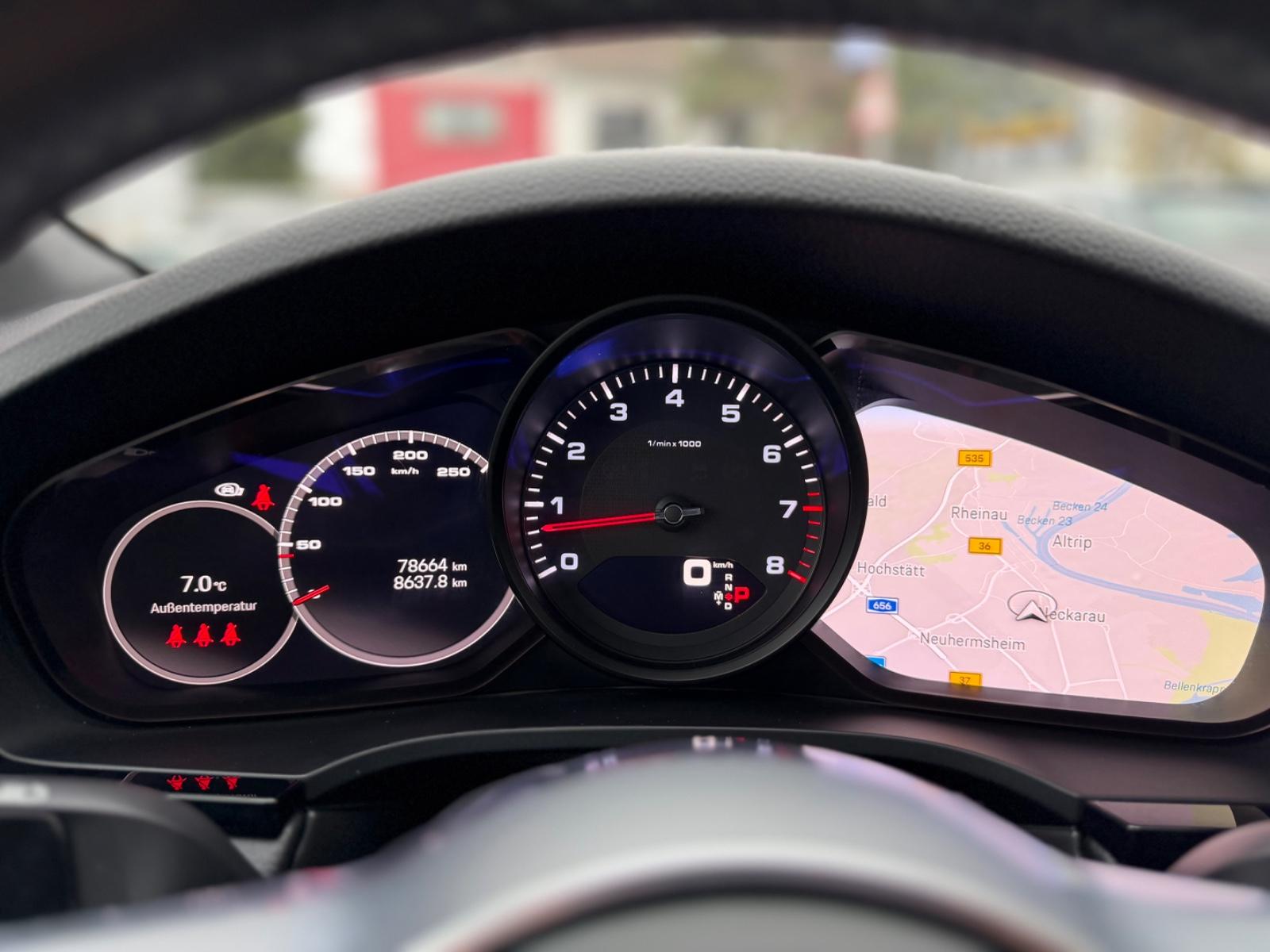 Porsche Cayenne Platinum Edition