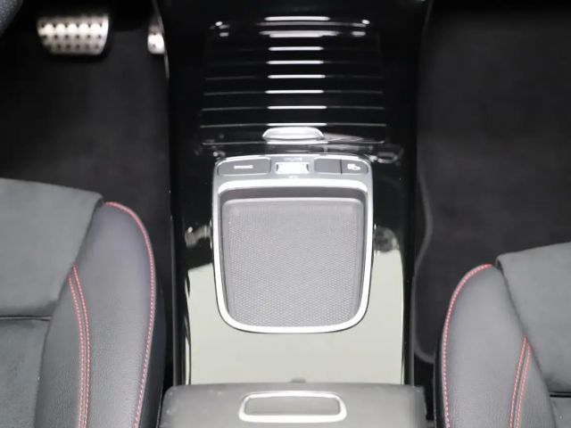 Mercedes-Benz A 35 AMG 4MATIC AMG Line