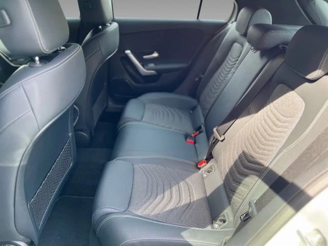 Mercedes-Benz A 200 Progressive