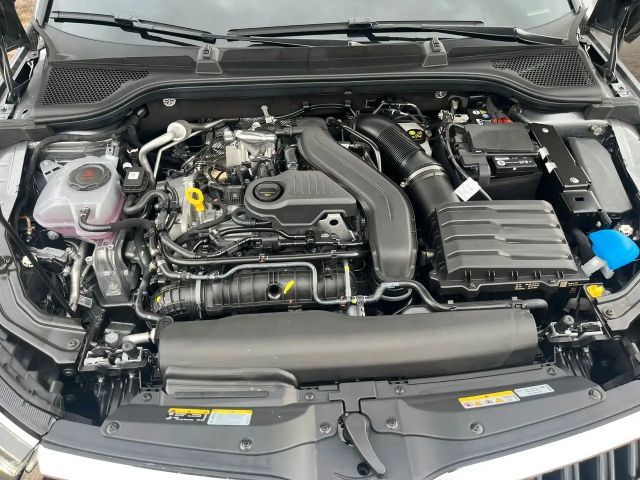 Skoda Kamiq Select.110KW,AHK,WP,5JGar.Navi,Kamera,17Zo