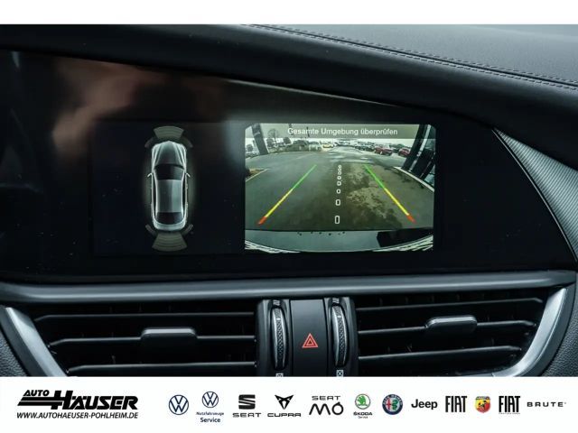 Alfa Romeo Giulia AT8 Q4 Turbo Veloce