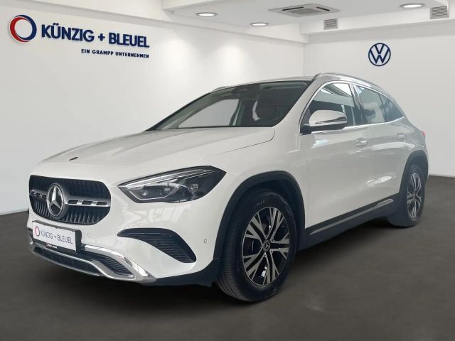 Mercedes-Benz GLA 180 Progressive