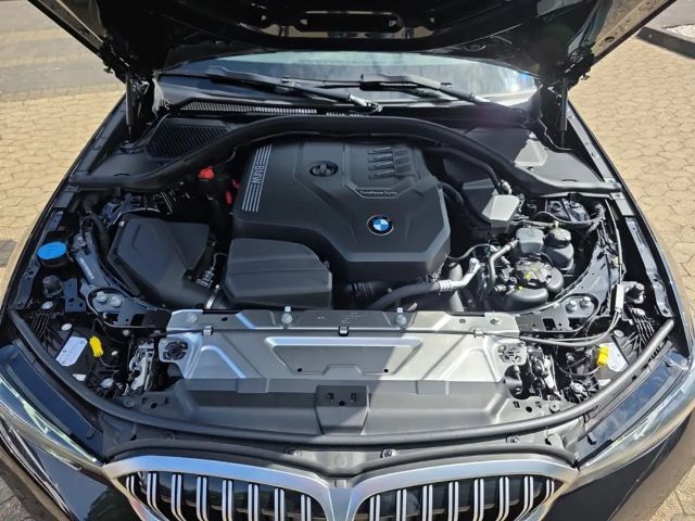 BMW 330 330i M-Sport Touring xDrive