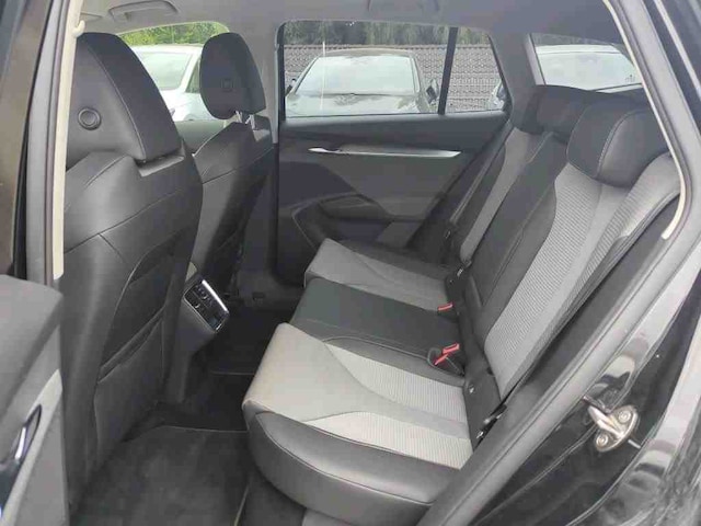 Skoda Enyaq Loft iV 60