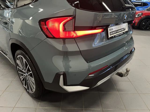 BMW X1 xDrive23d xLine HUD PANO ACC AHK 360°KAM RFK